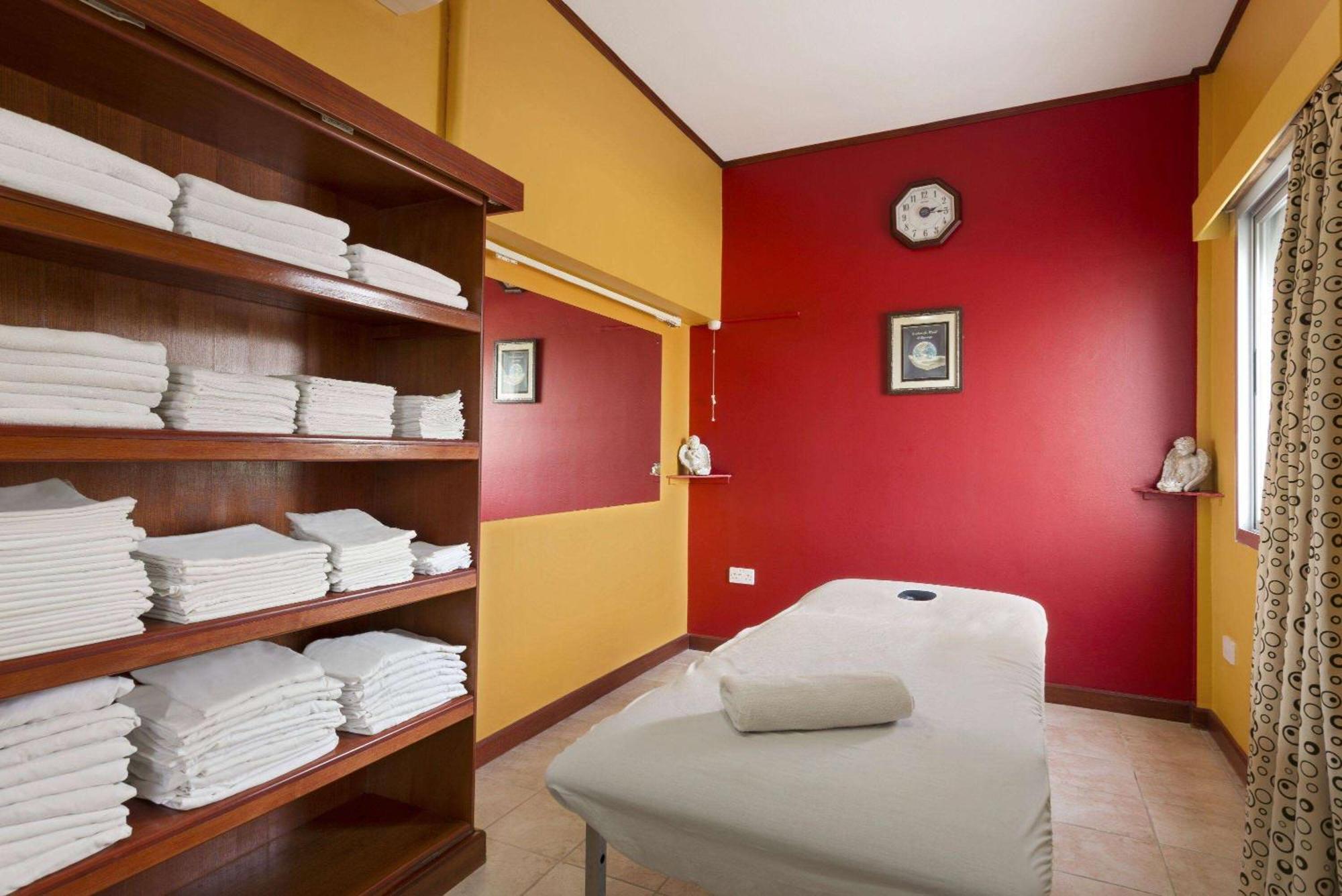 Ramada By Wyndham Bahrain Hotel Manama Ngoại thất bức ảnh