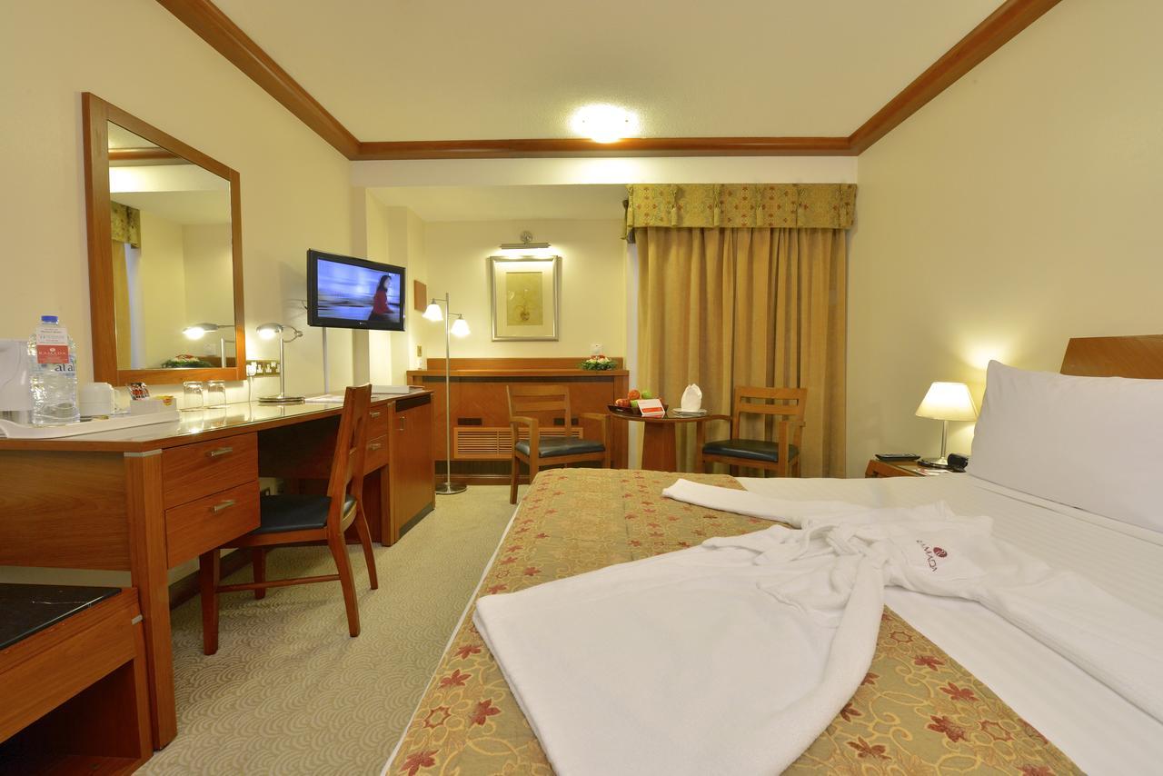 Ramada By Wyndham Bahrain Hotel Manama Ngoại thất bức ảnh
