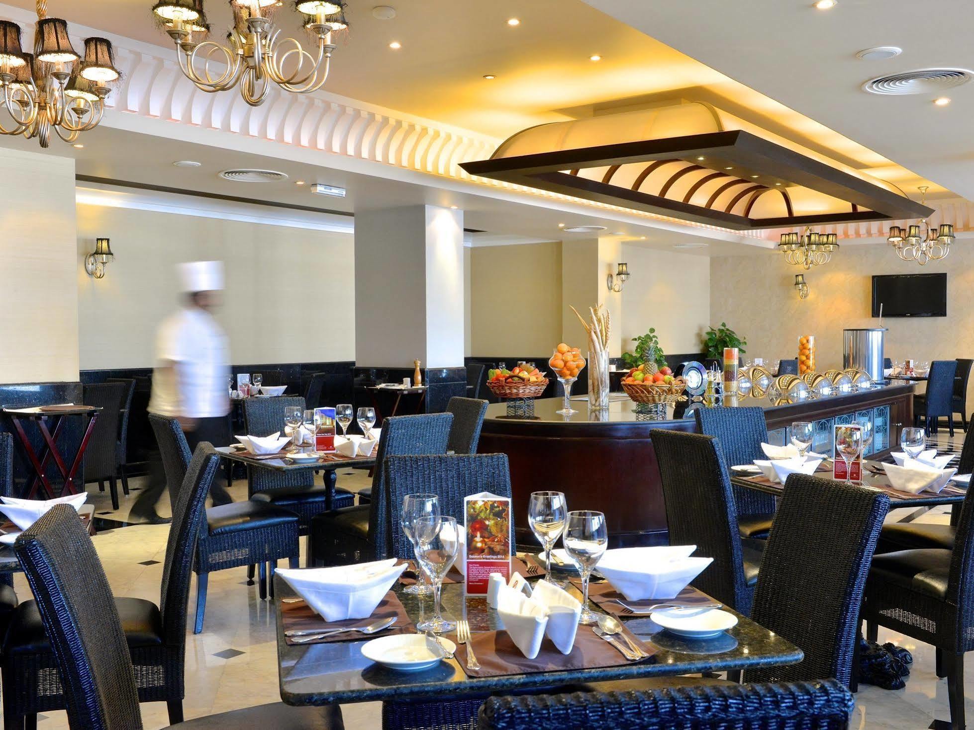 Ramada By Wyndham Bahrain Hotel Manama Ngoại thất bức ảnh
